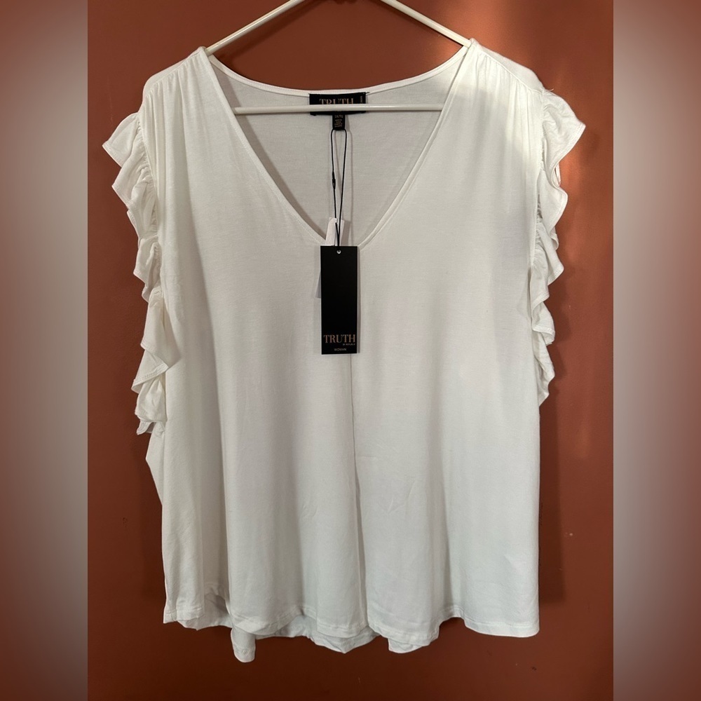 😊New with tag truth by republic, white blouse, plus size 1X/TG